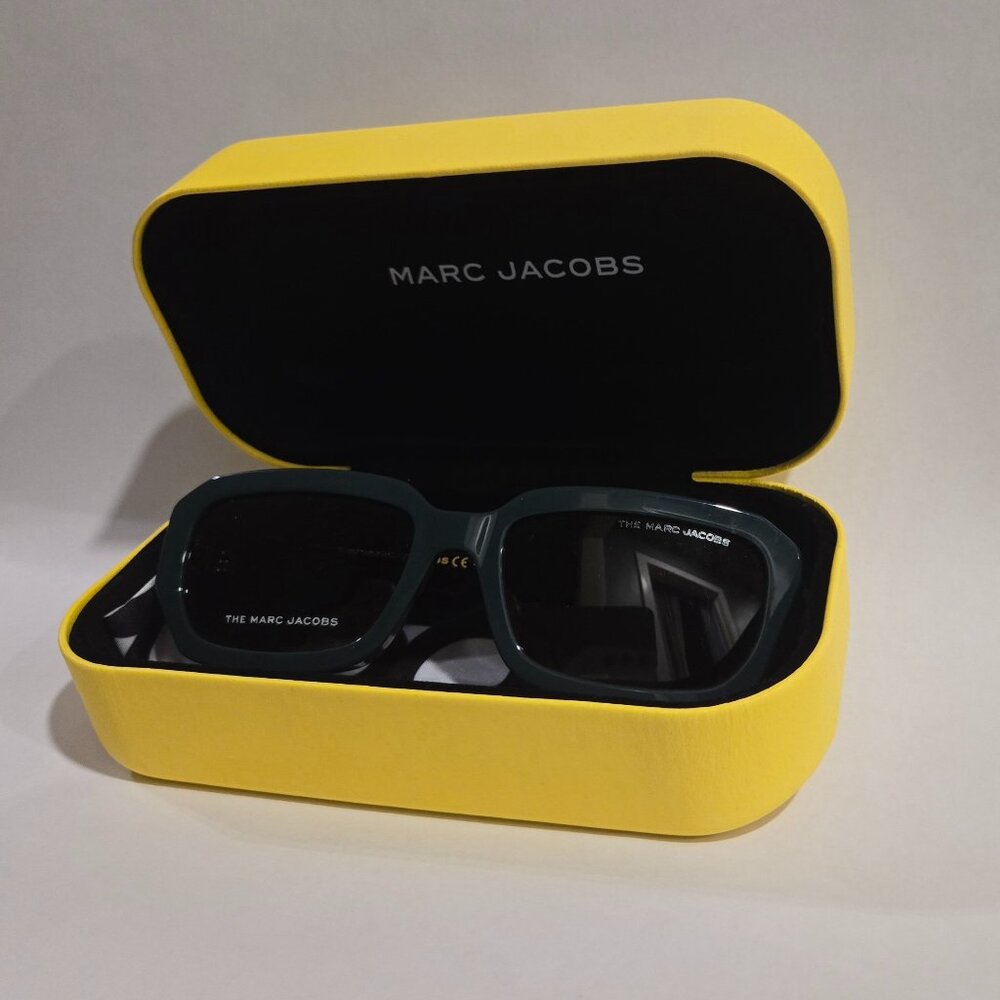 Marc Jacob Sunglasses (green) Marc 614/5